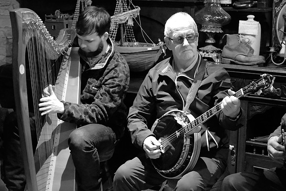 0146 O'Carolan Musicians