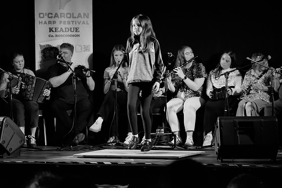 0170 O'Carolan Harp Festival 5thAugust Door Dancing