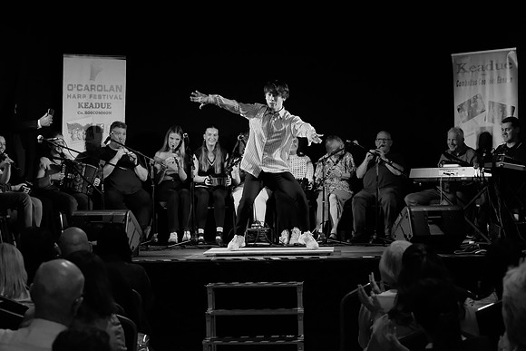 0261 O'Carolan Harp Festival 5thAugust Door Dancing