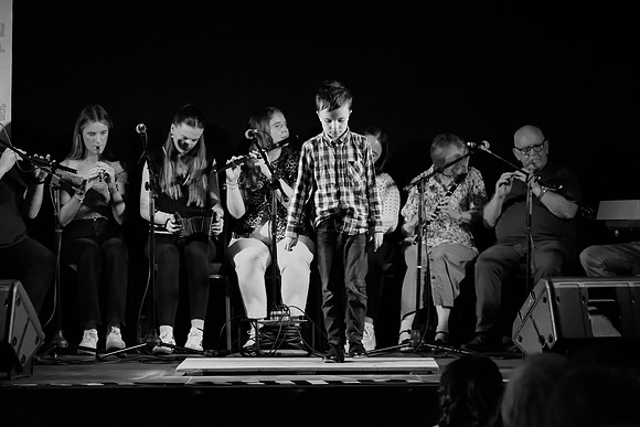 0126 O'Carolan Harp Festival 5thAugust Door Dancing