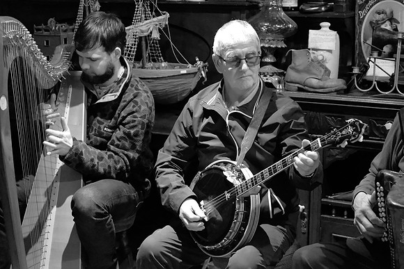 0145 O'Carolan Musicians