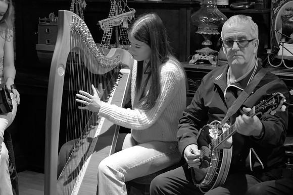 0147 O'Carolan Musicians