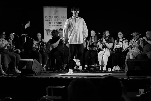 0251 O'Carolan Harp Festival 5thAugust Door Dancing