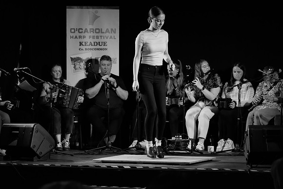 0270 O'Carolan Harp Festival 5thAugust Door Dancing
