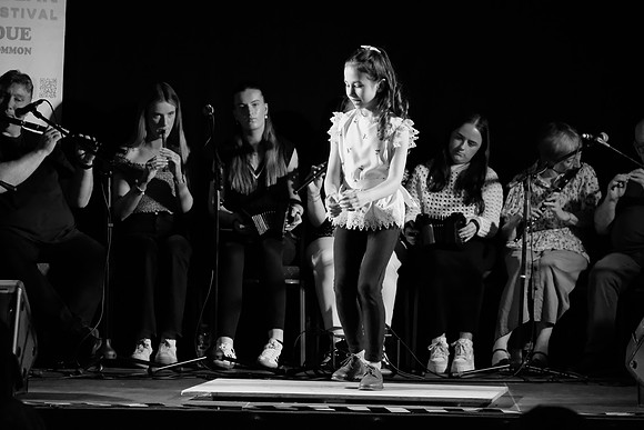 0084 O'Carolan Harp Festival 5thAugust Door Dancing