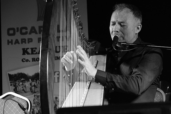 0102 Harps Together