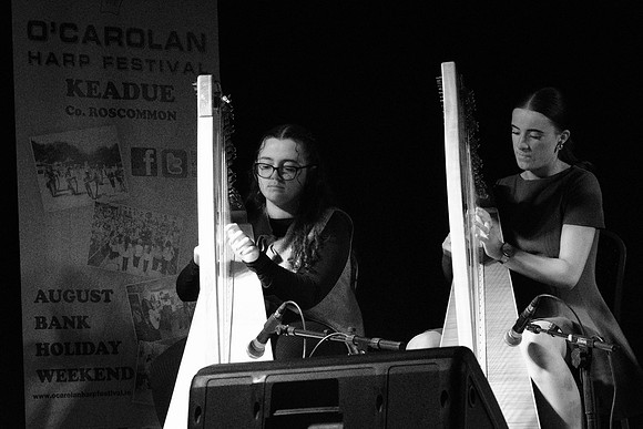 0040 Harps Together