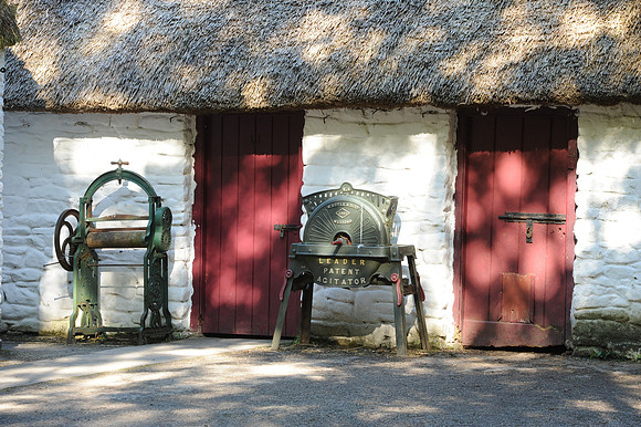 087 Irish Cottage Life