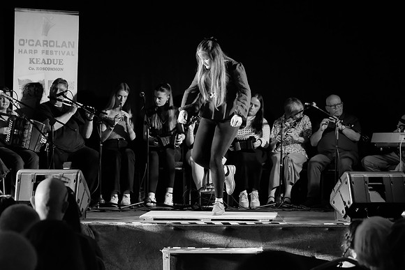 0056 O'Carolan Harp Festival 5thAugust Door Dancing