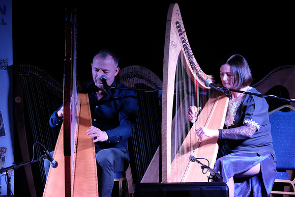 0134 Harps Together