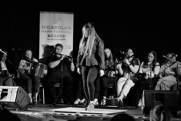 0055 O'Carolan Harp Festival 5thAugust Door Dancing