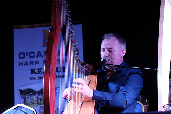 0109 Harps Together