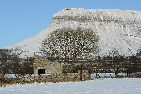 058 Ireland in the snow
