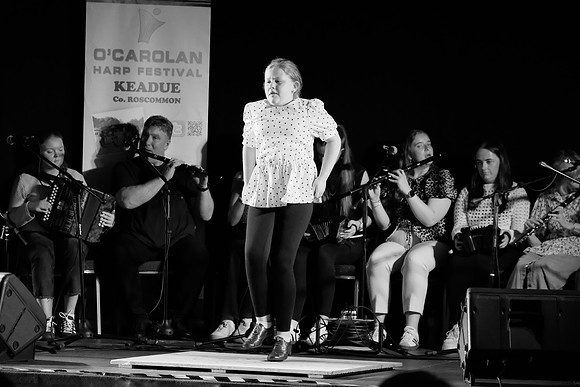 0067 O'Carolan Harp Festival 5thAugust Door Dancing