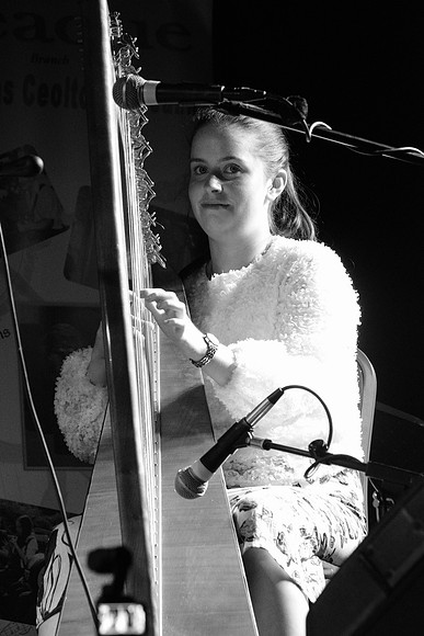 0056 Harps Together